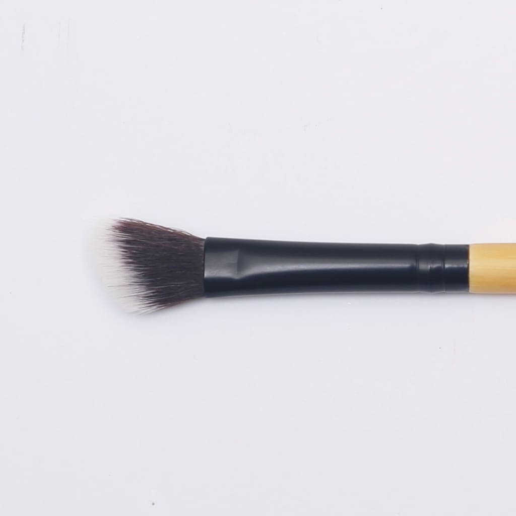 Angled Blending Bamboo Makeup Brush - Vegan, and Eco friendly - Image 4